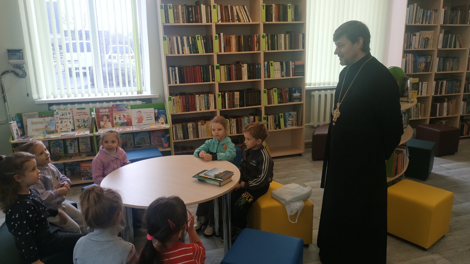В библиотеке