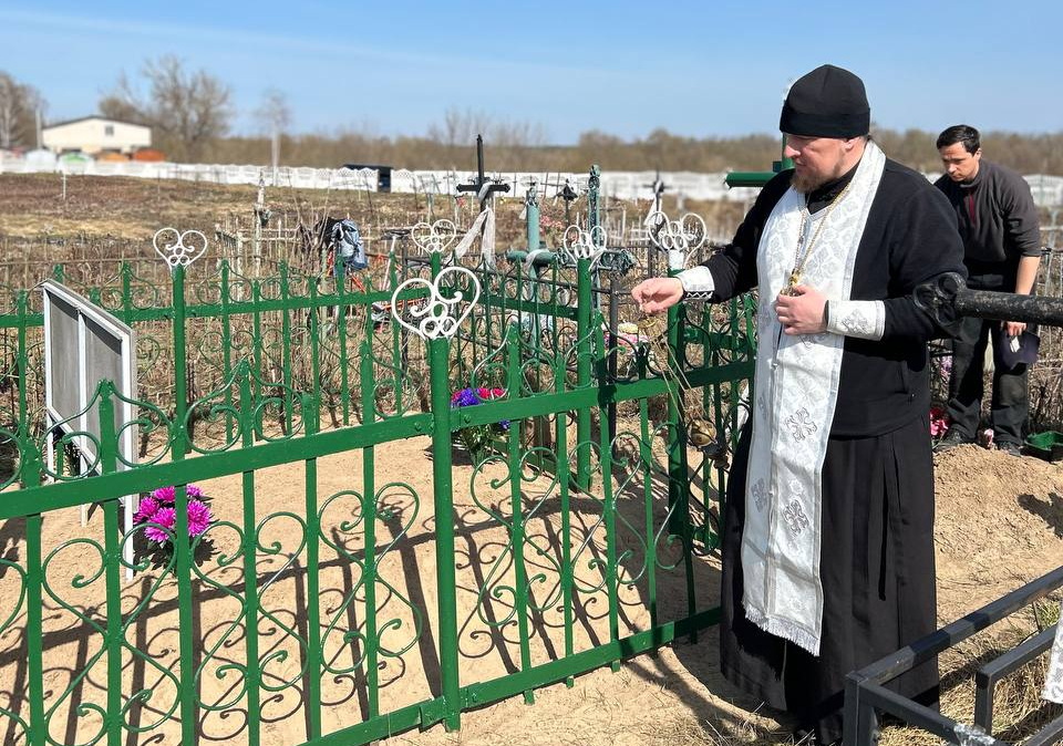 Лития у могилы протоиерея Адама Ждановича