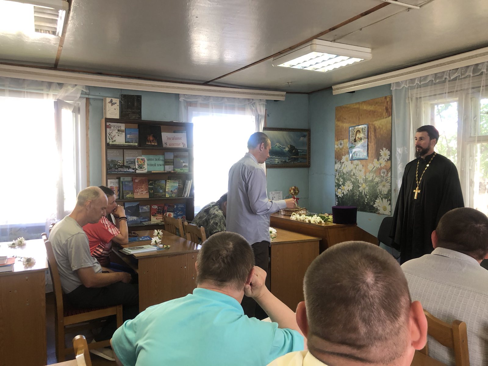 Беседу ведёт иерей Сергий Плетежов