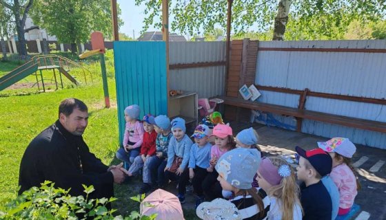 Беседу ведёт иерей Михаил Маркосян